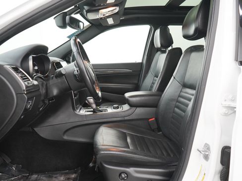 Used 2019 Jeep Grand Cherokee Limited X AWD/4WD image 25