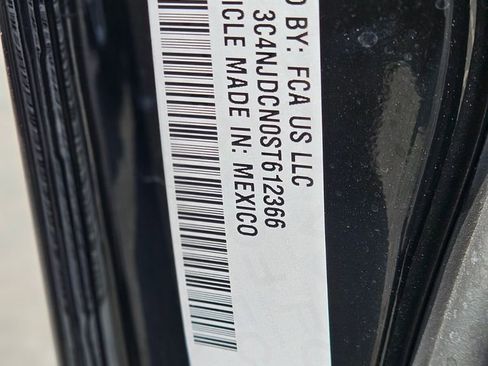 New 2025 Jeep Compass Limited w/ Sun & Sound Group image 29