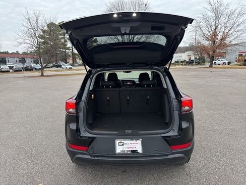 Used 2024 Chevrolet TrailBlazer LS w/ LS Convenience Package image 13