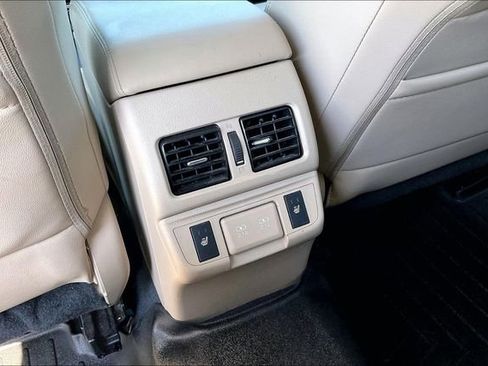 Used 2019 Subaru Outback 3.6R Limited AWD/4WD image 10