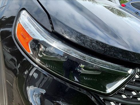 Used 2021 Ford Explorer XLT w/ Equipment Group 202A image 31