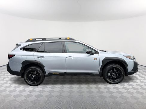 Used 2025 Subaru Outback Wilderness w/ Wilderness Package AWD/4WD image 4