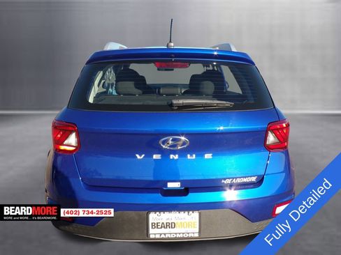 Used 2024 Hyundai Venue SEL image 4