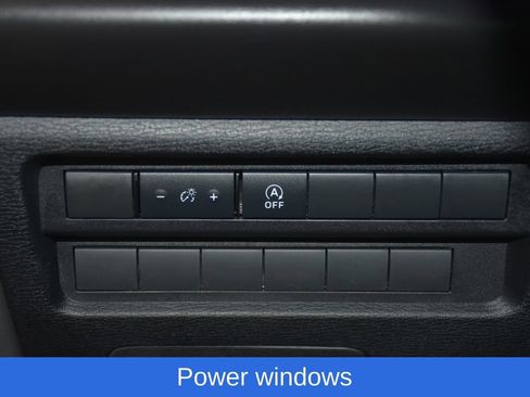 New 2026 Mitsubishi Outlander LE AWD/4WD image 9