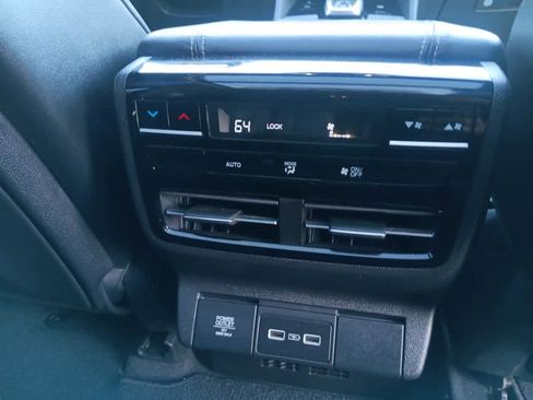 Used 2023 Acura MDX SH-AWD w/ Technology Package image 24