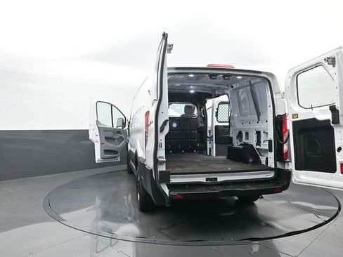 Used 2019 Ford Transit 250 130 Low Roof image 33