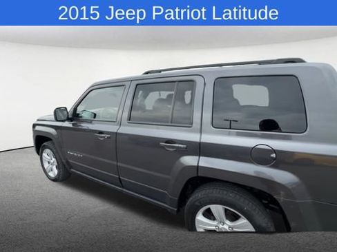 Used 2015 Jeep Patriot Latitude AWD/4WD image 7