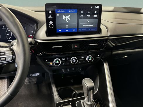 Certified 2025 Acura ADX AWD image 38