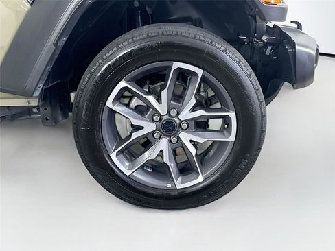Used 2025 Jeep Wrangler Unlimited Sport S 4xe AWD/4WD image 30