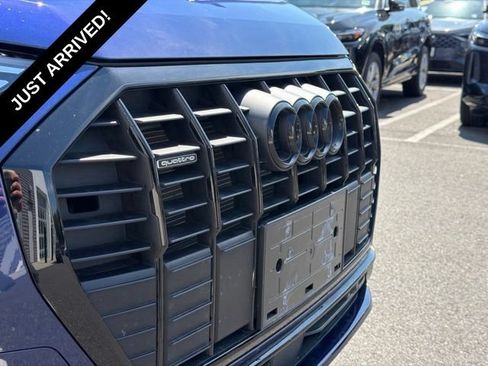 Used 2023 Audi Q3 2.0T Premium w/ Black Optic Sport Package AWD/4WD image 22