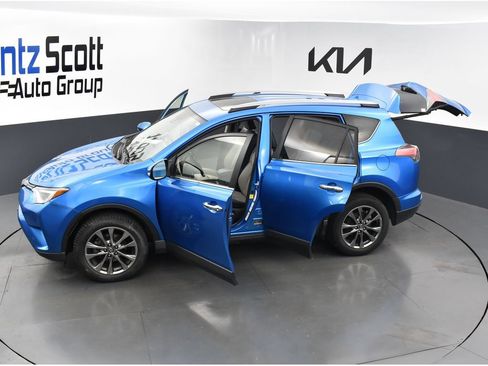 Used 2018 Toyota RAV4 Limited w/ Advanced Technology Package AWD/4WD image 30