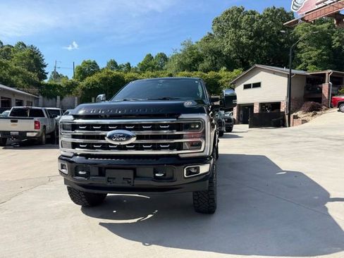 Used 2024 Ford F250 Platinum AWD/4WD image 15
