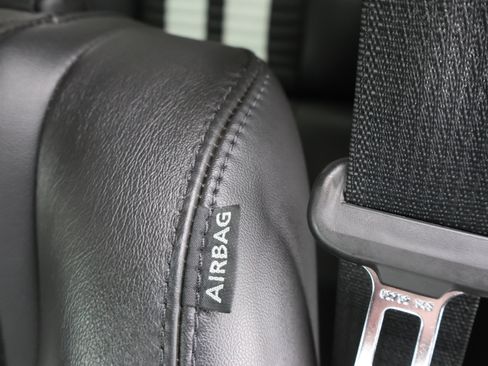 Used 2013 Ford Mustang Shelby GT500 RWD image 39