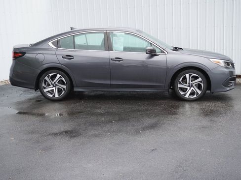 Used 2022 Subaru Legacy Limited image 2
