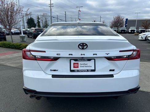 Certified 2025 Toyota Camry SE FWD image 4
