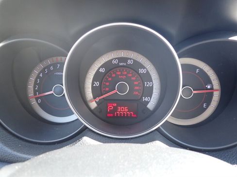 Used 2011 Kia Forte EX w/ Premium Pkg FWD image 15
