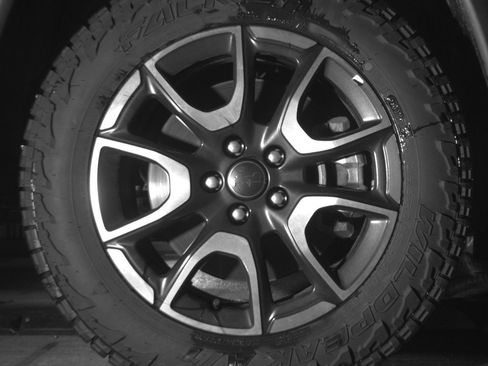 Used 2025 Jeep Compass Trailhawk AWD/4WD image 13