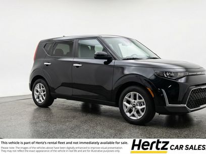 Used 2025 Kia Soul LX w/ LX Technology Package