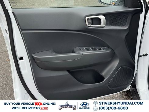 New 2026 Hyundai Venue SE image 21