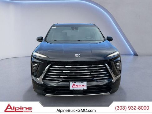 Used 2025 Buick Enclave Preferred image 8