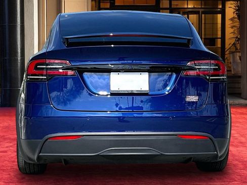 Used 2022 Tesla Model X Plaid AWD/4WD image 5