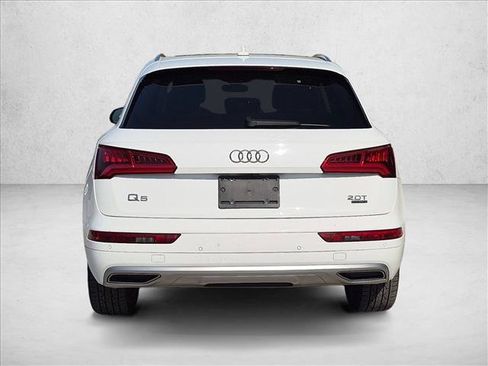 Used 2018 Audi Q5 2.0T Premium Plus w/ Premium Plus Package AWD/4WD image 6