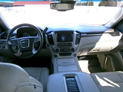 Used 2019 GMC Yukon Denali w/ Denali Ultimate Package image 6