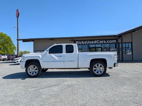 Used 2013 Chevrolet Silverado 1500 LT image 11