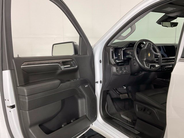 Used 2023 Chevrolet Silverado 1500 LTZ w/ LTZ Premium Package AWD/4WD image 26