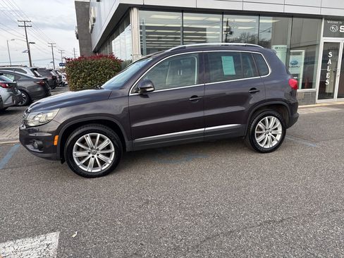 Used 2016 Volkswagen Tiguan SE image 4