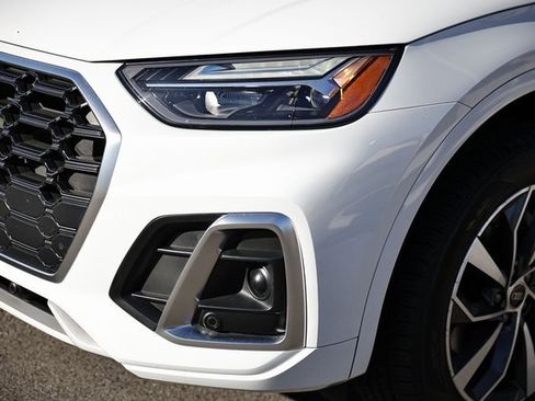 Used 2025 Audi Q5 2.0T Premium Plus w/ Premium Plus Package image 12