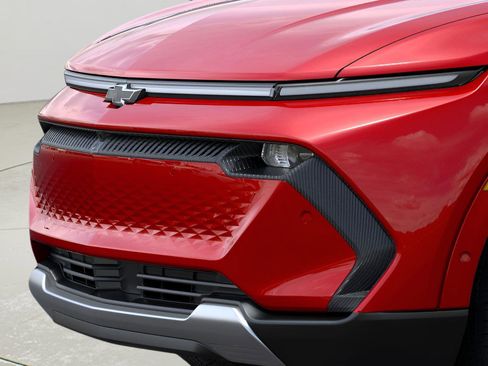 New 2025 Chevrolet Equinox EV LT w/ Convenience Package AWD/4WD image 13