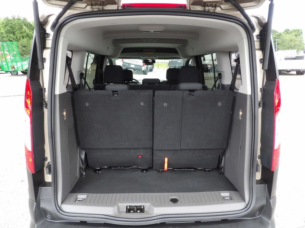 Used 2020 Ford Transit Connect XL FWD image 46
