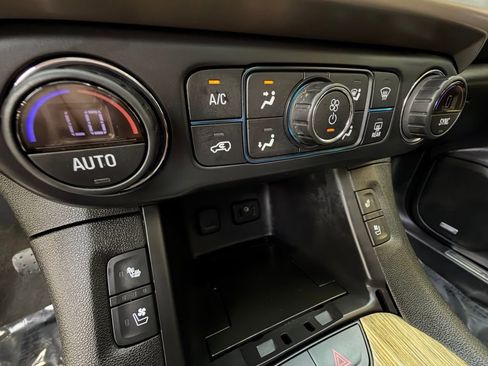 Used 2017 GMC Acadia Denali w/ Technology Package AWD/4WD image 23