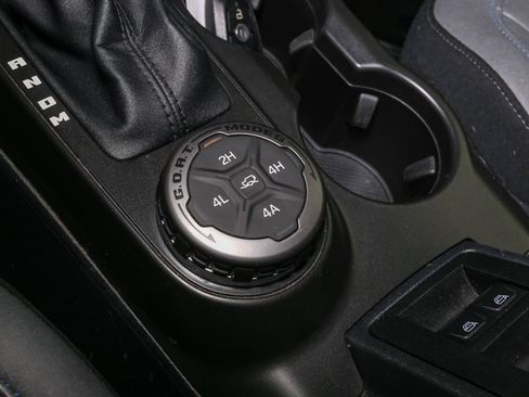 Used 2023 Ford Bronco Black Diamond AWD/4WD image 35