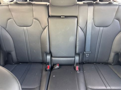 Used 2023 Kia Sorento S image 20