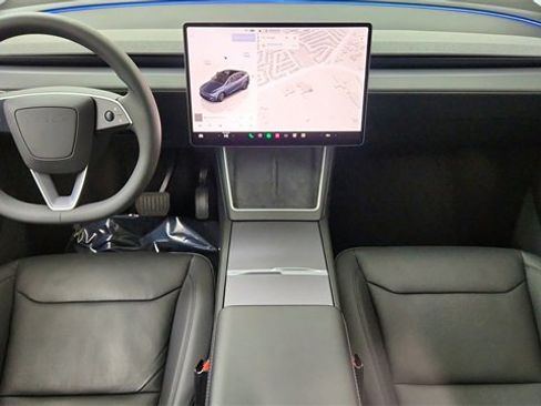 Used 2026 Tesla Model Y Long Range image 87