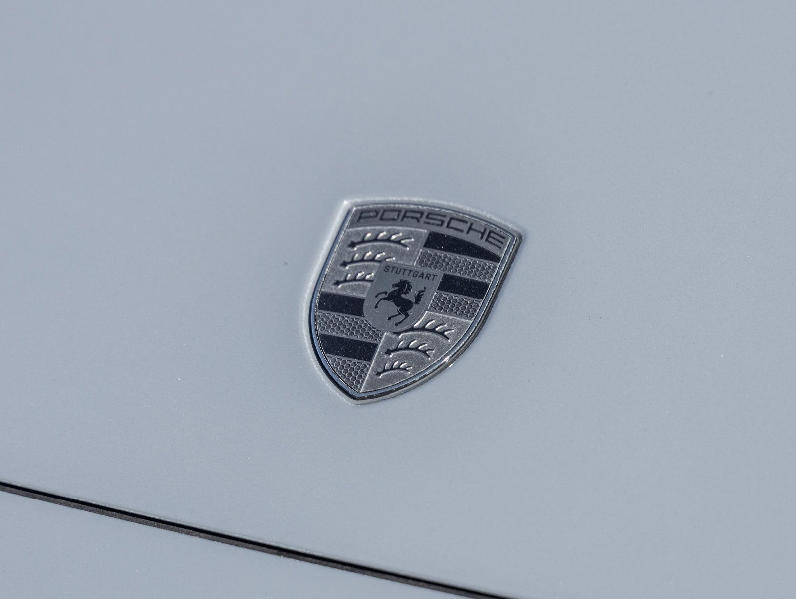 Certified 2025 Porsche Cayenne Turbo AWD/4WD image 18