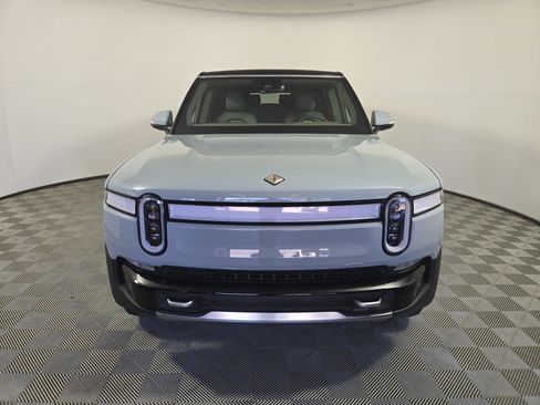Used 2024 Rivian R1S Adventure image 8