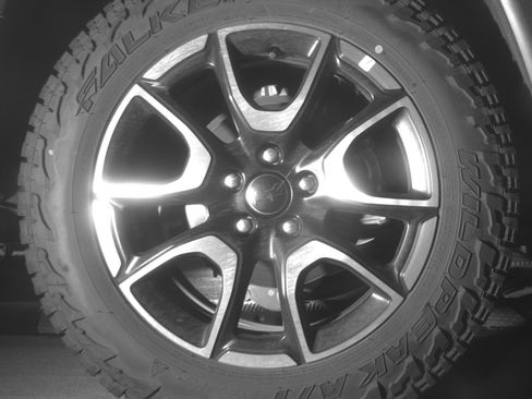 Used 2025 Jeep Compass Trailhawk AWD/4WD image 15