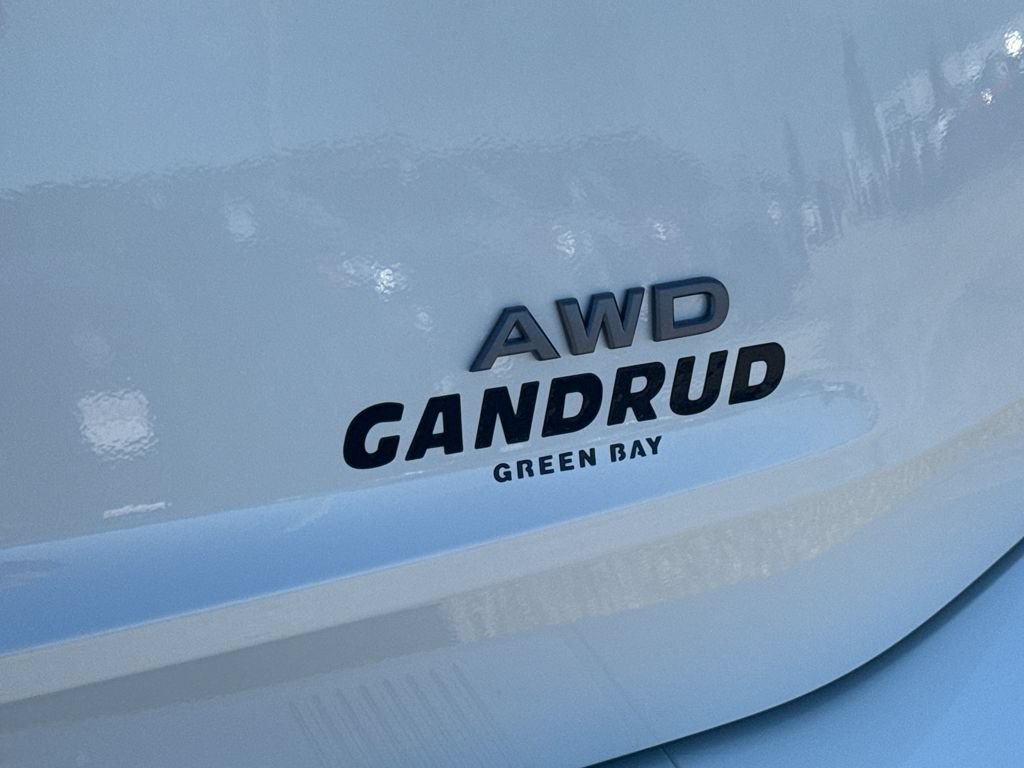 New 2026 Nissan Rogue SV AWD/4WD image 8