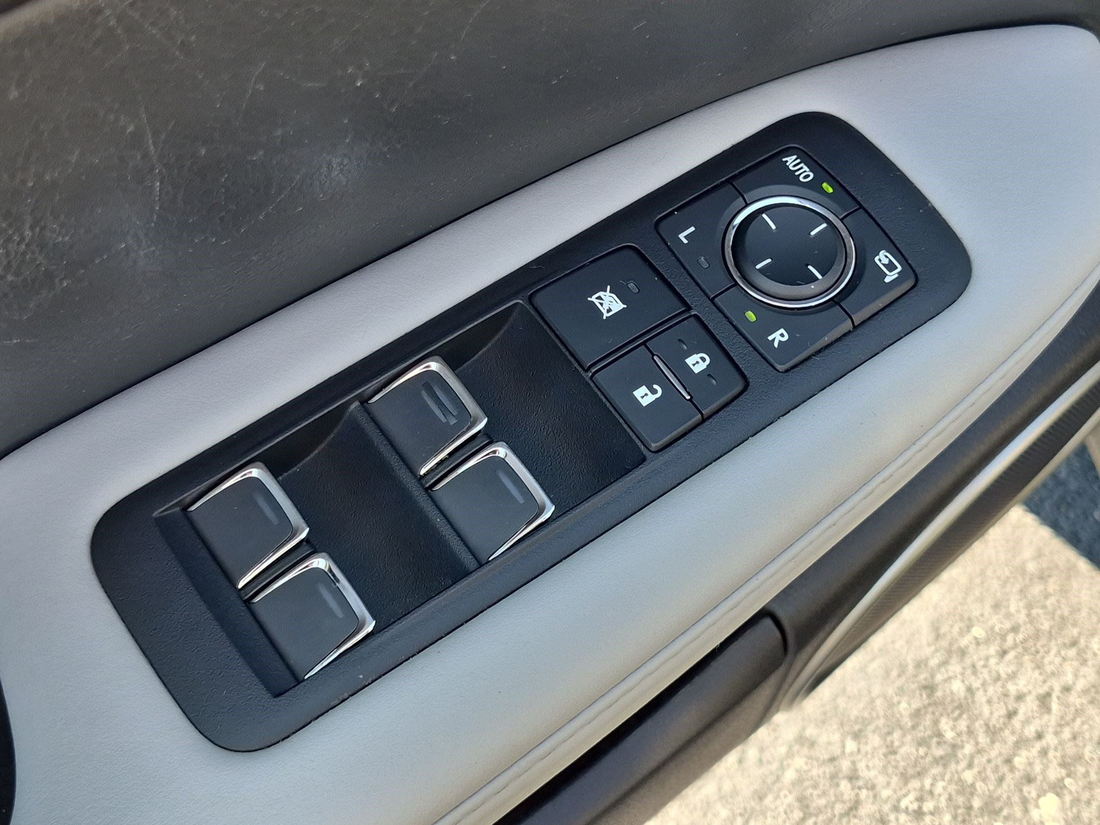 Used 2019 Lexus RX 450h AWD w/ Navigation Package image 15