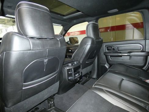 Used 2022 RAM 2500 Limited w/ Towing Technology Group image 29