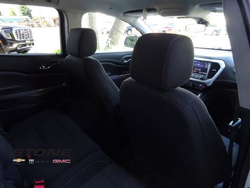 Certified 2023 GMC Acadia SLE w/ Driver Convenience Package FWD image 20