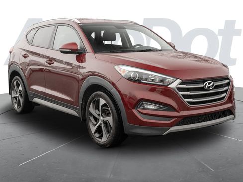 Used 2018 Hyundai Tucson Sport image 4