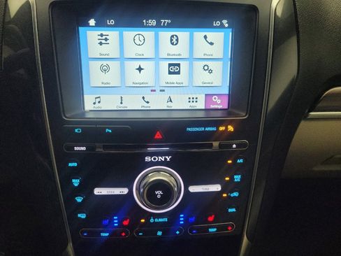 Used 2018 Ford Explorer Limited AWD/4WD image 25