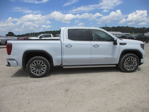 New 2026 GMC Sierra 1500 Denali Ultimate AWD/4WD image 3