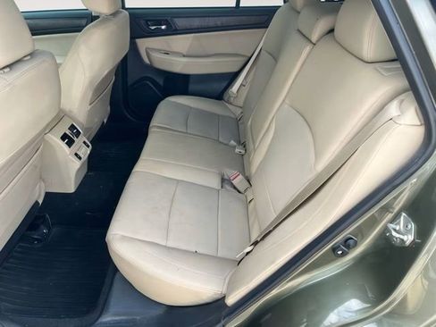 Used 2018 Subaru Outback 2.5i Limited w/ Popular Package #2 AWD/4WD image 14