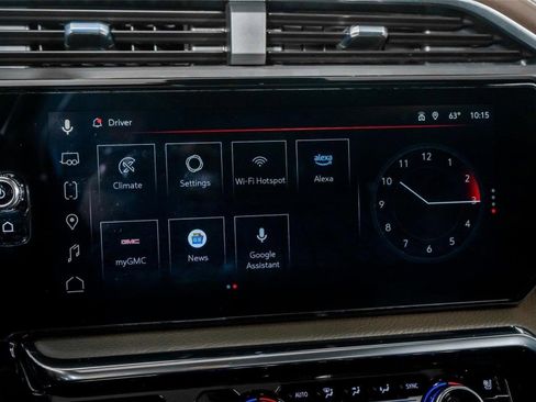 Used 2025 GMC Sierra 3500 Denali w/ Denali Reserve Package AWD/4WD image 39