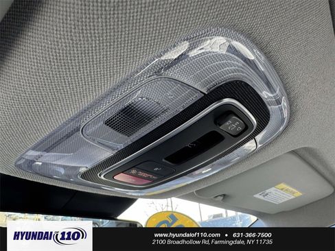 Used 2025 Hyundai Elantra Limited image 27